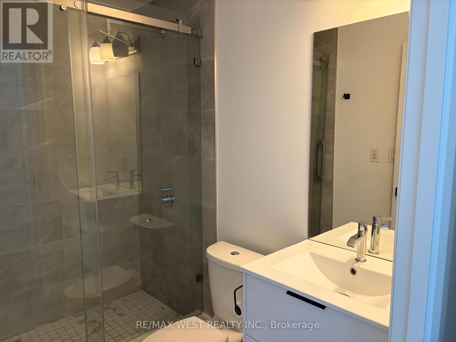 812 - 7 Erie Avenue, Brantford, Ontario  N3S 2E7 - Photo 3 - X12945350