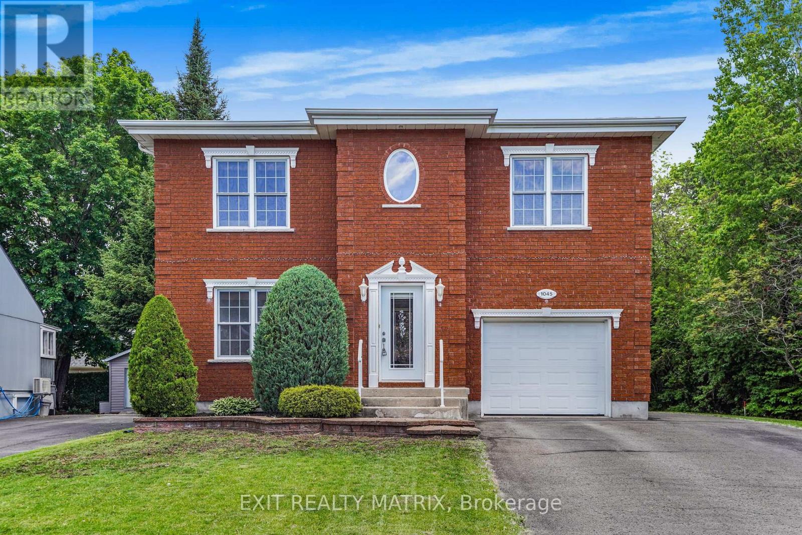 1045 Sidney Street, Hawkesbury, Ontario  K6A 3N2 - Photo 2 - X13239480