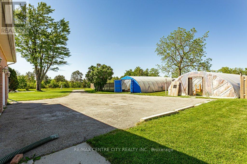 34135 Talbot Line, Southwold, Ontario  N0L 2E0 - Photo 37 - X12963642