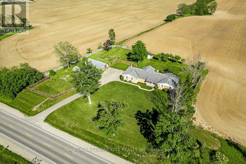 34135 Talbot Line, Southwold, Ontario  N0L 2E0 - Photo 45 - X12963642