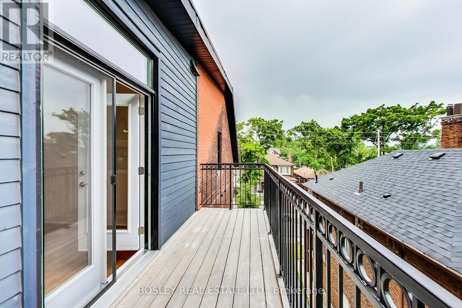3 - 10 Sylvan Avenue, Toronto, Ontario  M6H 1G3 - Photo 4 - C13239078
