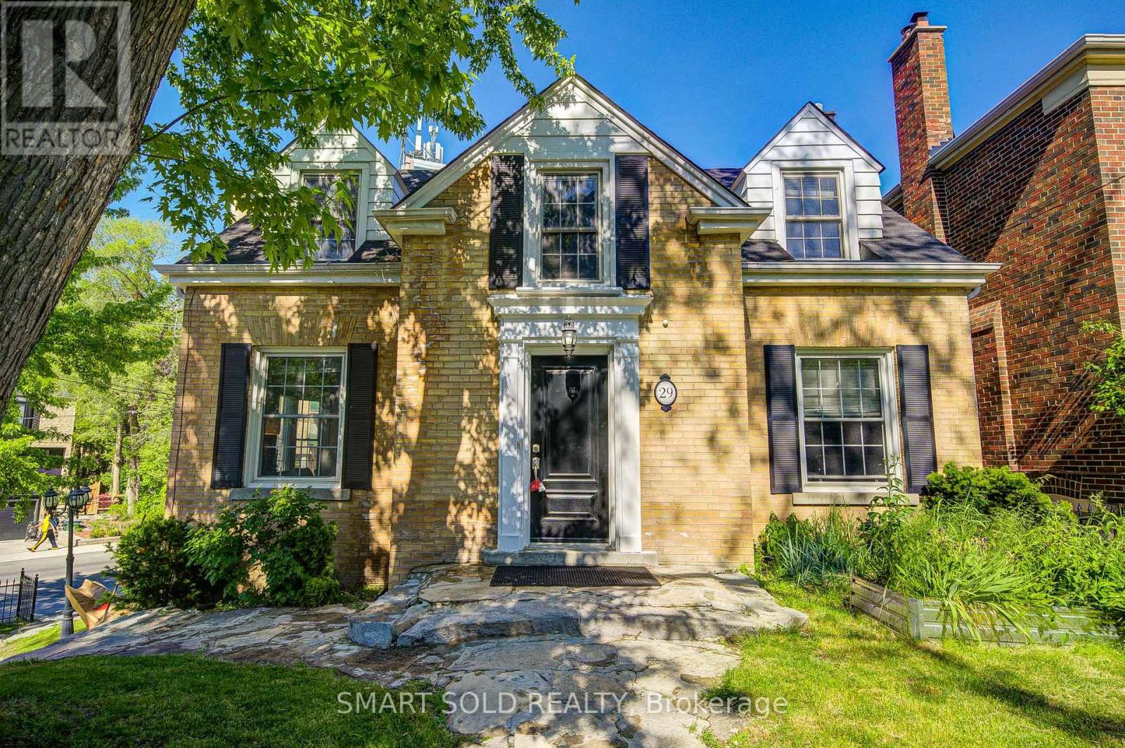 29 HIGHBOURNE AVENUE, Toronto, Ontario