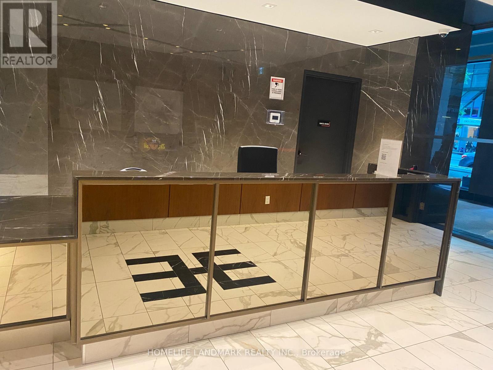 703 - 327 King Street W, Toronto, Ontario  M5V 0W7 - Photo 2 - C13239290