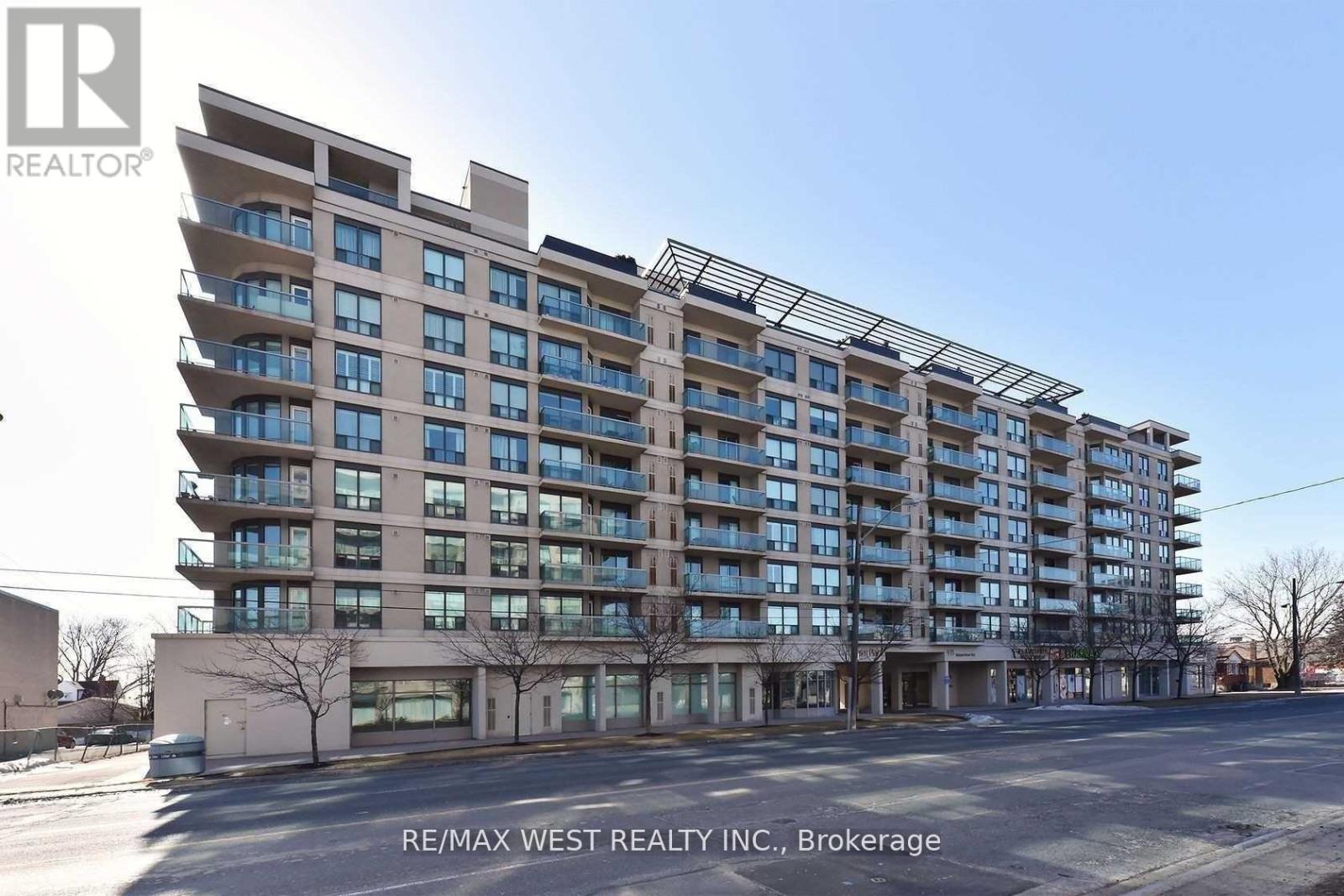 PH810 - 935 SHEPPARD AVENUE W, Toronto, Ontario