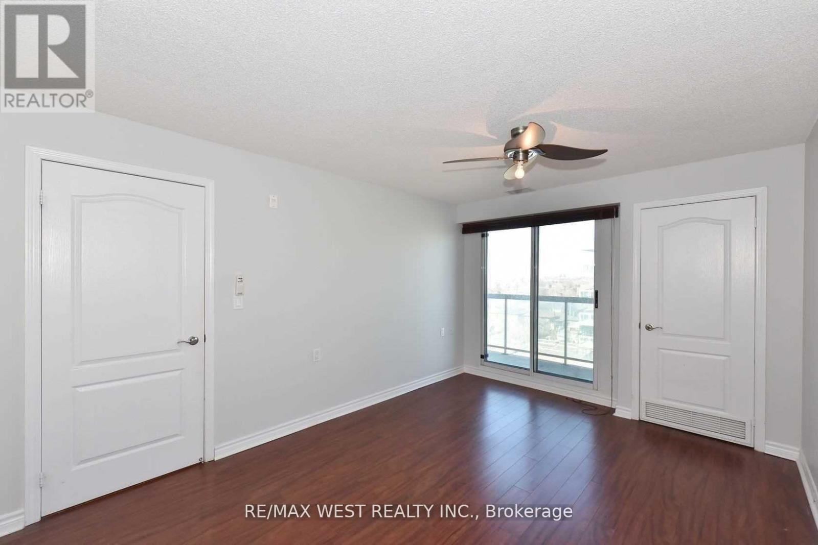 Ph810 - 935 Sheppard Avenue W, Toronto, Ontario  M3H 2T7 - Photo 26 - C13239334