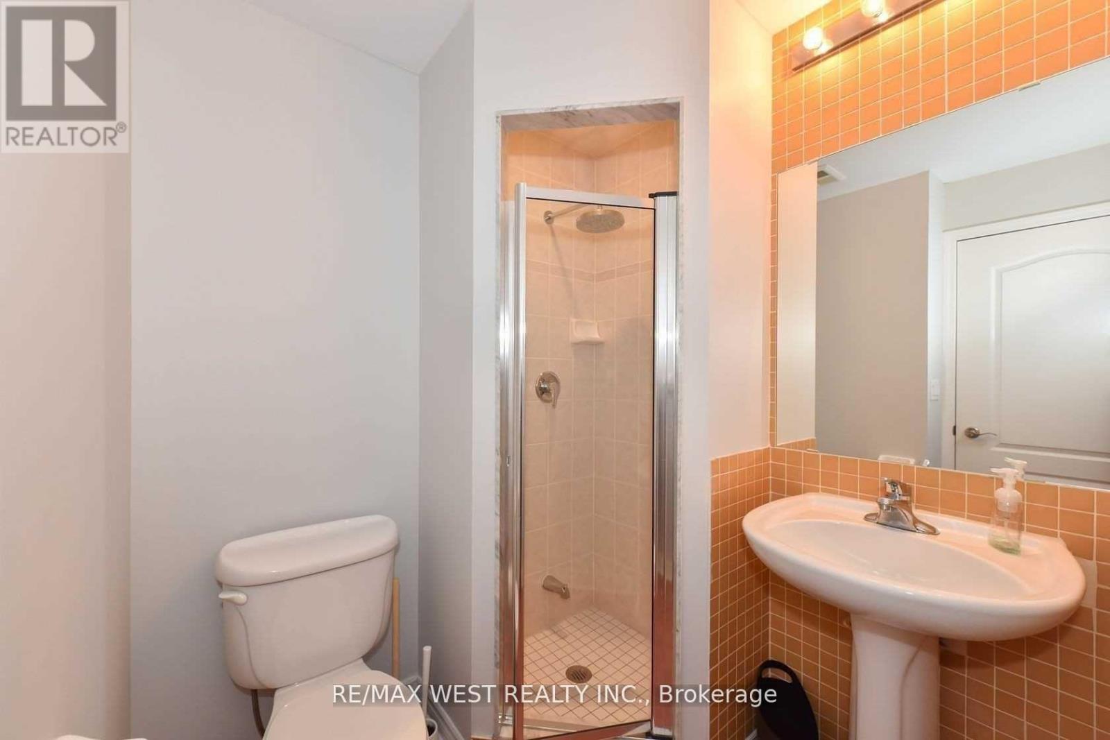 Ph810 - 935 Sheppard Avenue W, Toronto, Ontario  M3H 2T7 - Photo 36 - C13239334