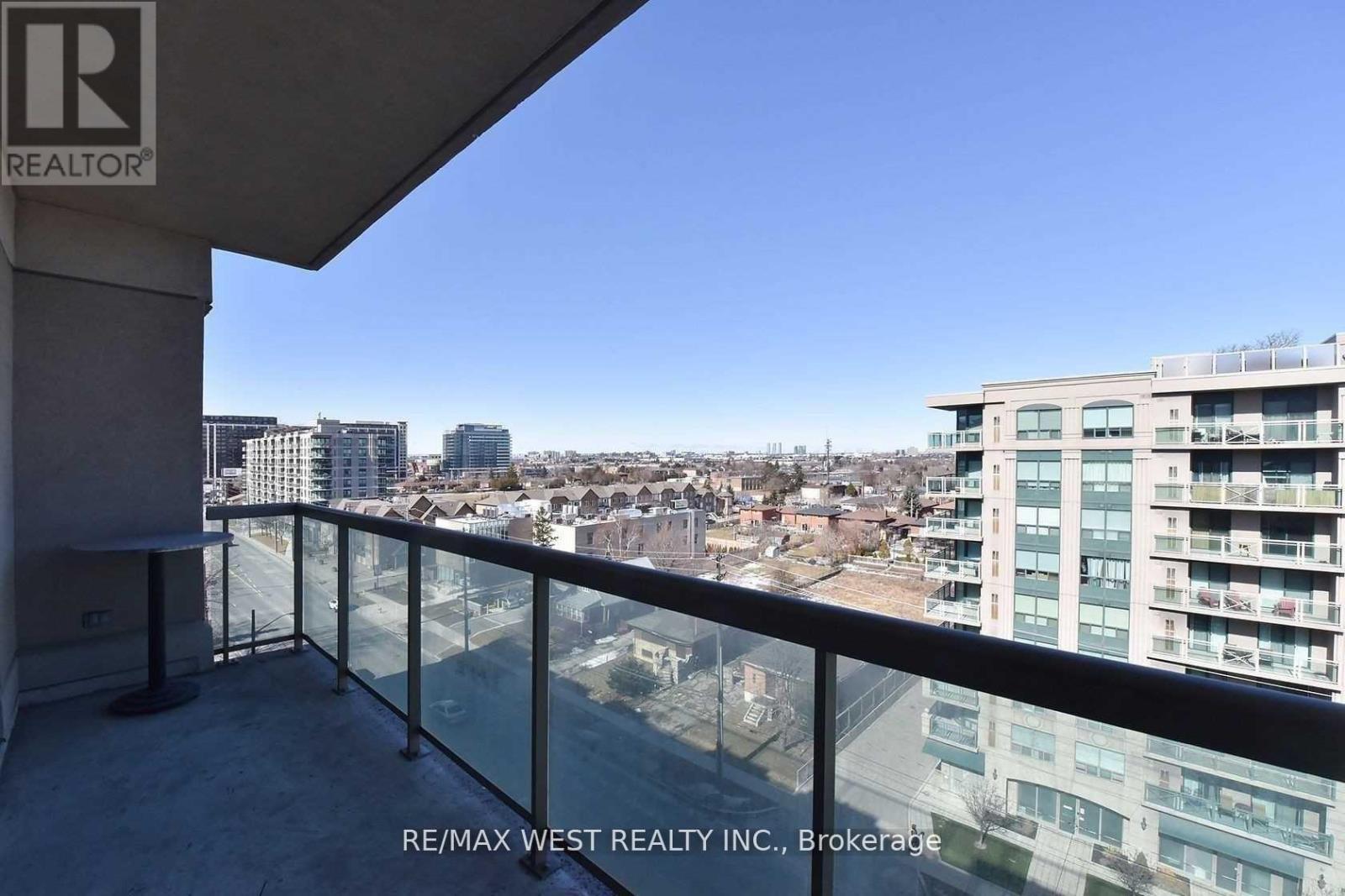Ph810 - 935 Sheppard Avenue W, Toronto, Ontario  M3H 2T7 - Photo 38 - C13239334