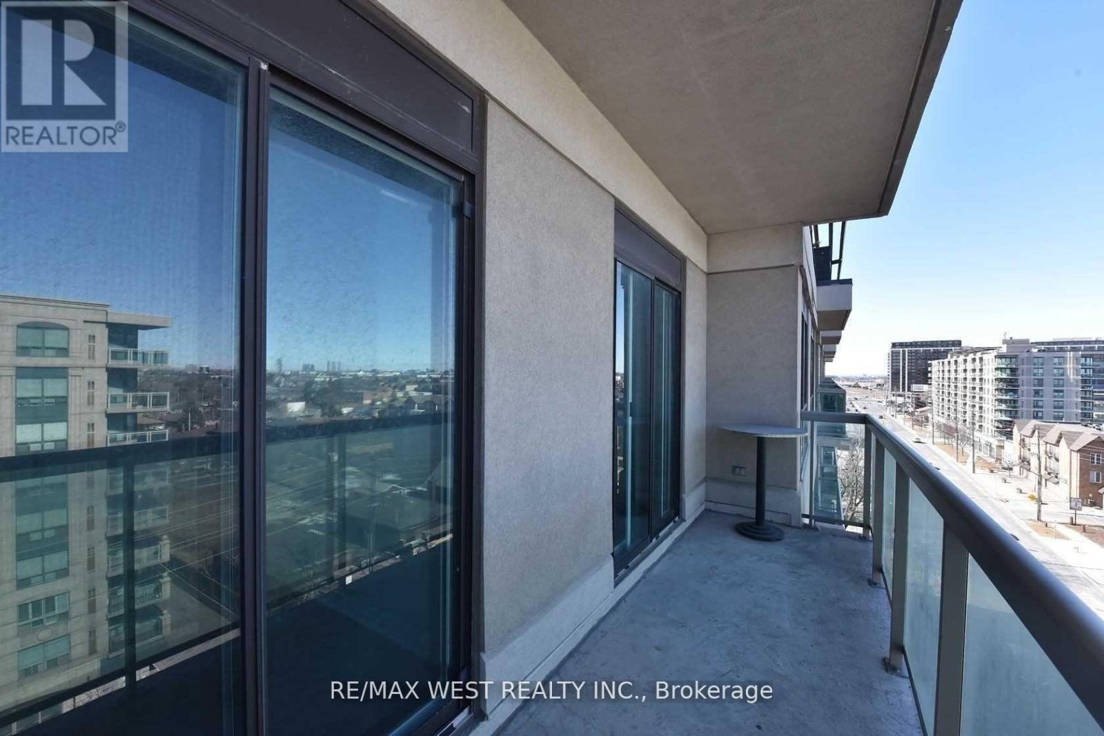Ph810 - 935 Sheppard Avenue W, Toronto, Ontario  M3H 2T7 - Photo 39 - C13239334