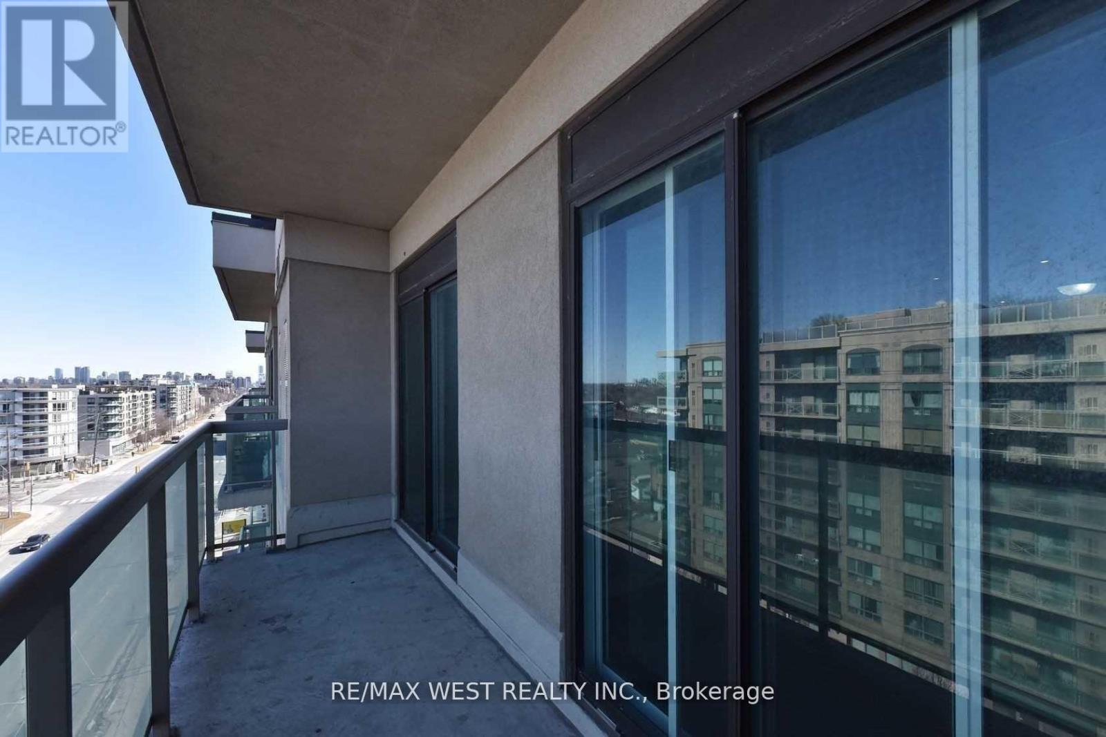 Ph810 - 935 Sheppard Avenue W, Toronto, Ontario  M3H 2T7 - Photo 40 - C13239334