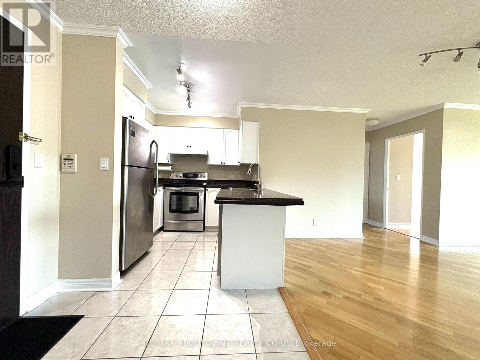 2706 - 23 Hollywood Avenue, Toronto, Ontario  M2N 7L8 - Photo 3 - C13239388