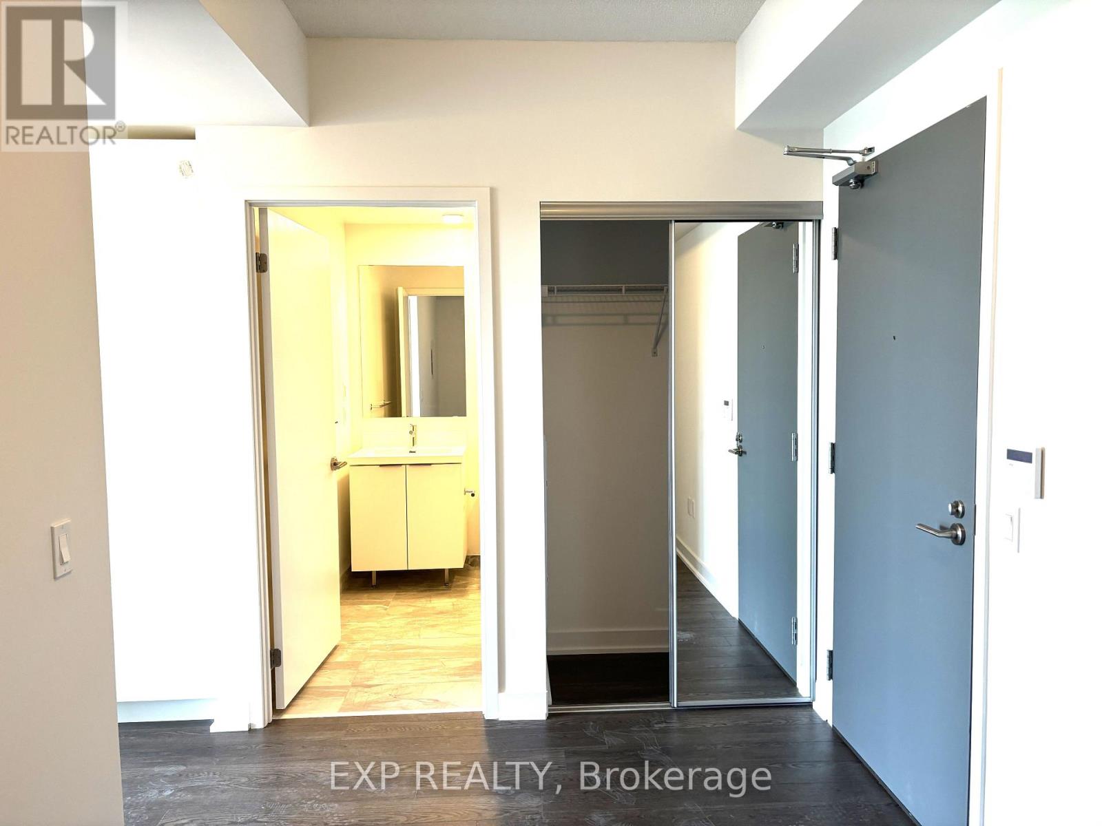 805 - 50 O'neill Road, Toronto, Ontario  M3C 0R1 - Photo 4 - C13239512