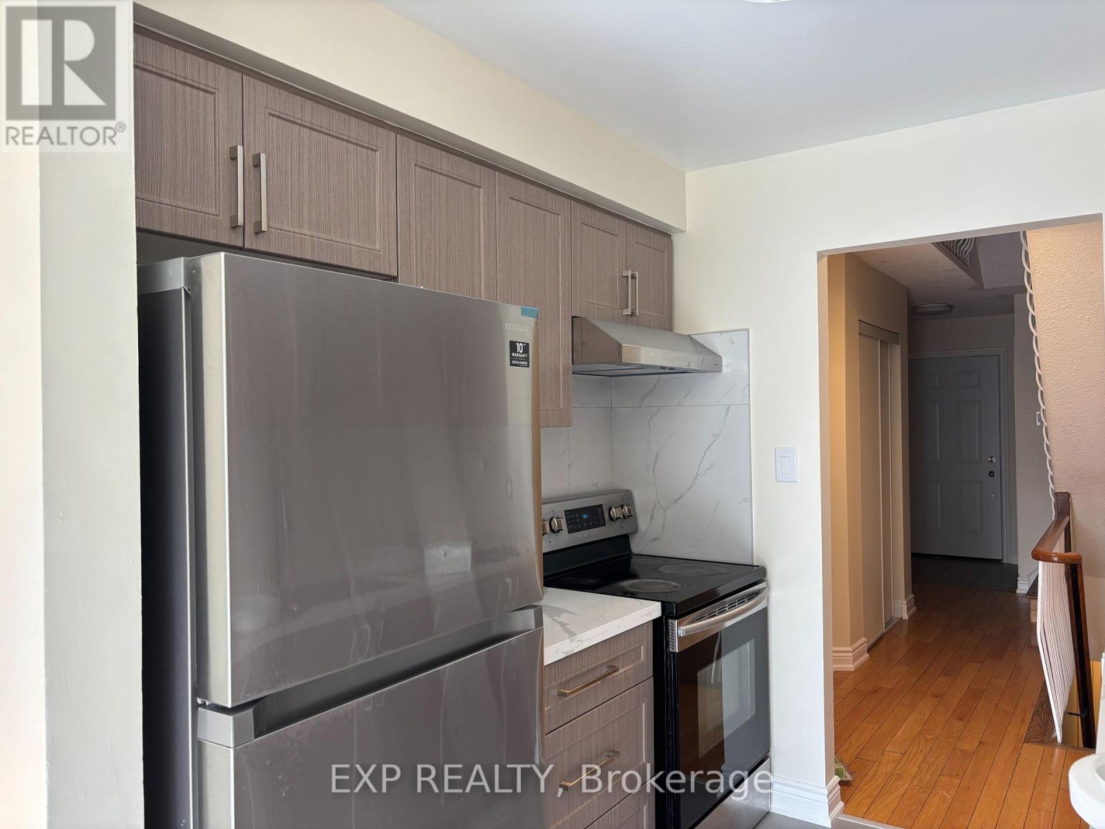 5 Thunder Grove, Toronto, Ontario  M1V 1V1 - Photo 10 - E13239186