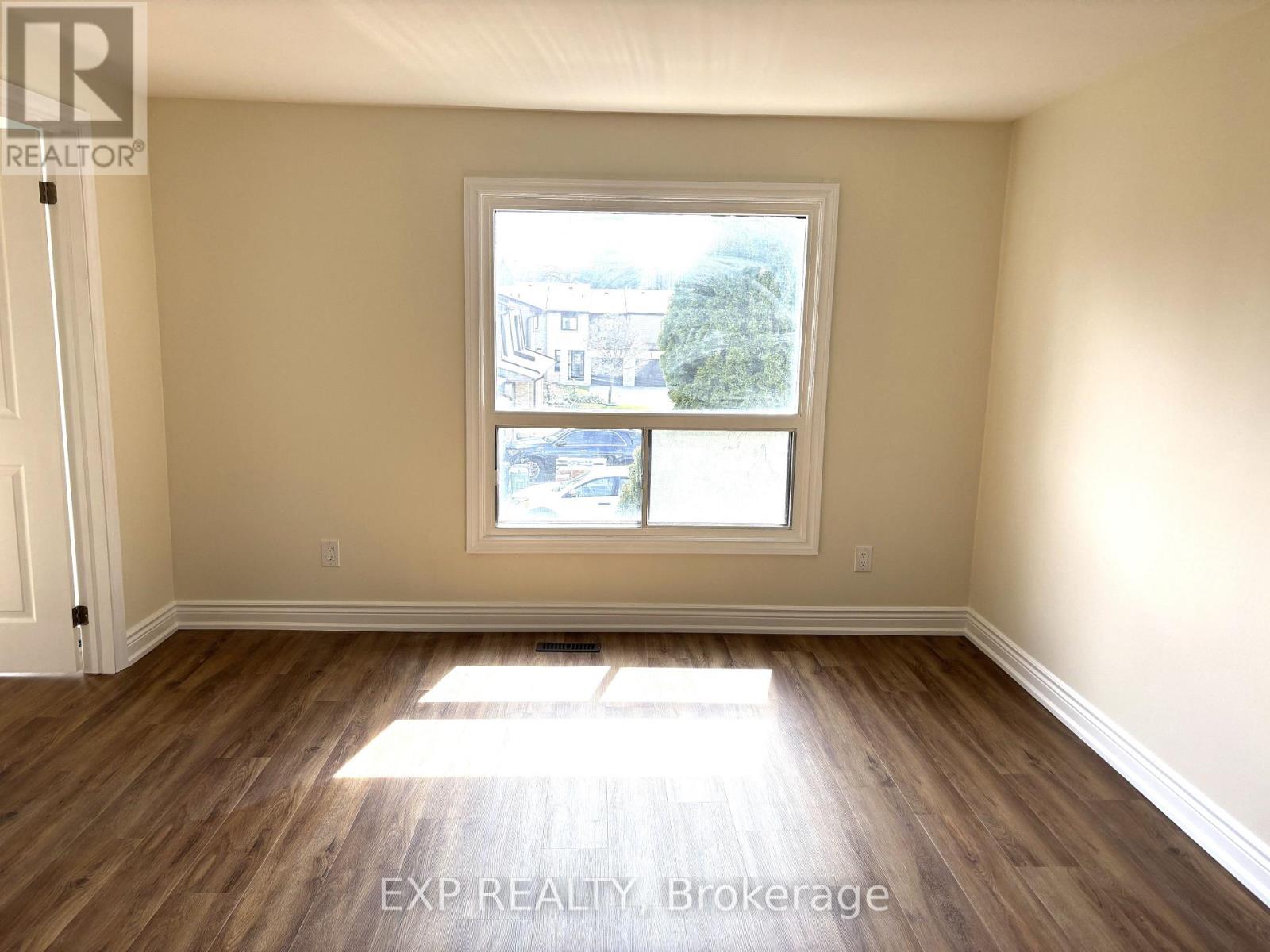 5 Thunder Grove, Toronto, Ontario  M1V 1V1 - Photo 15 - E13239186
