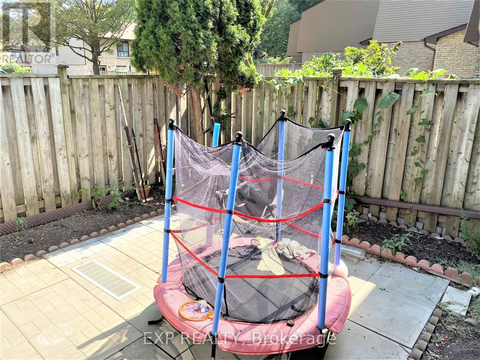 5 Thunder Grove, Toronto, Ontario  M1V 1V1 - Photo 29 - E13239186