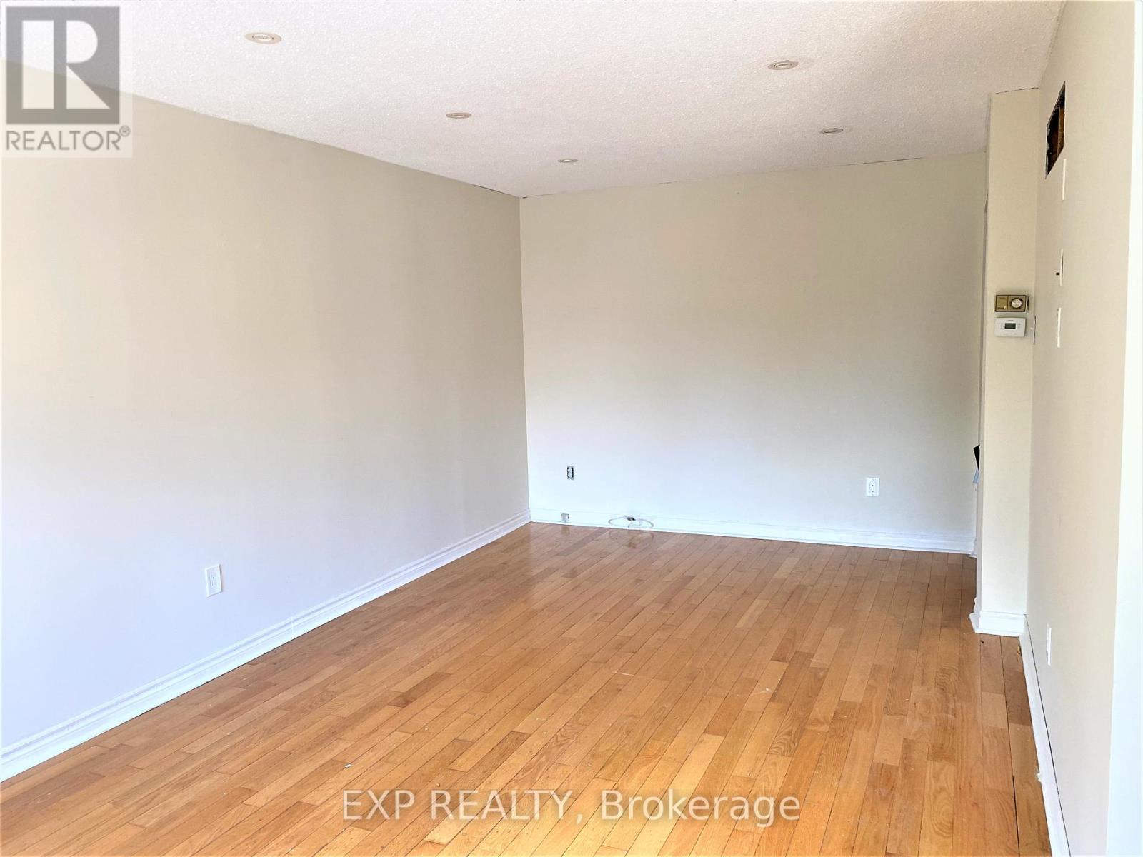 5 Thunder Grove, Toronto, Ontario  M1V 1V1 - Photo 8 - E13239186