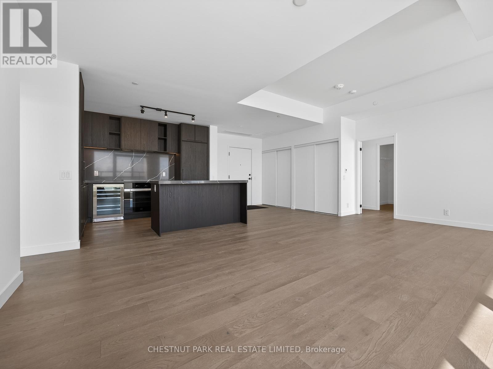 1502 - 1050 Eastern Avenue, Toronto, Ontario  M4L 0B7 - Photo 10 - E13239488