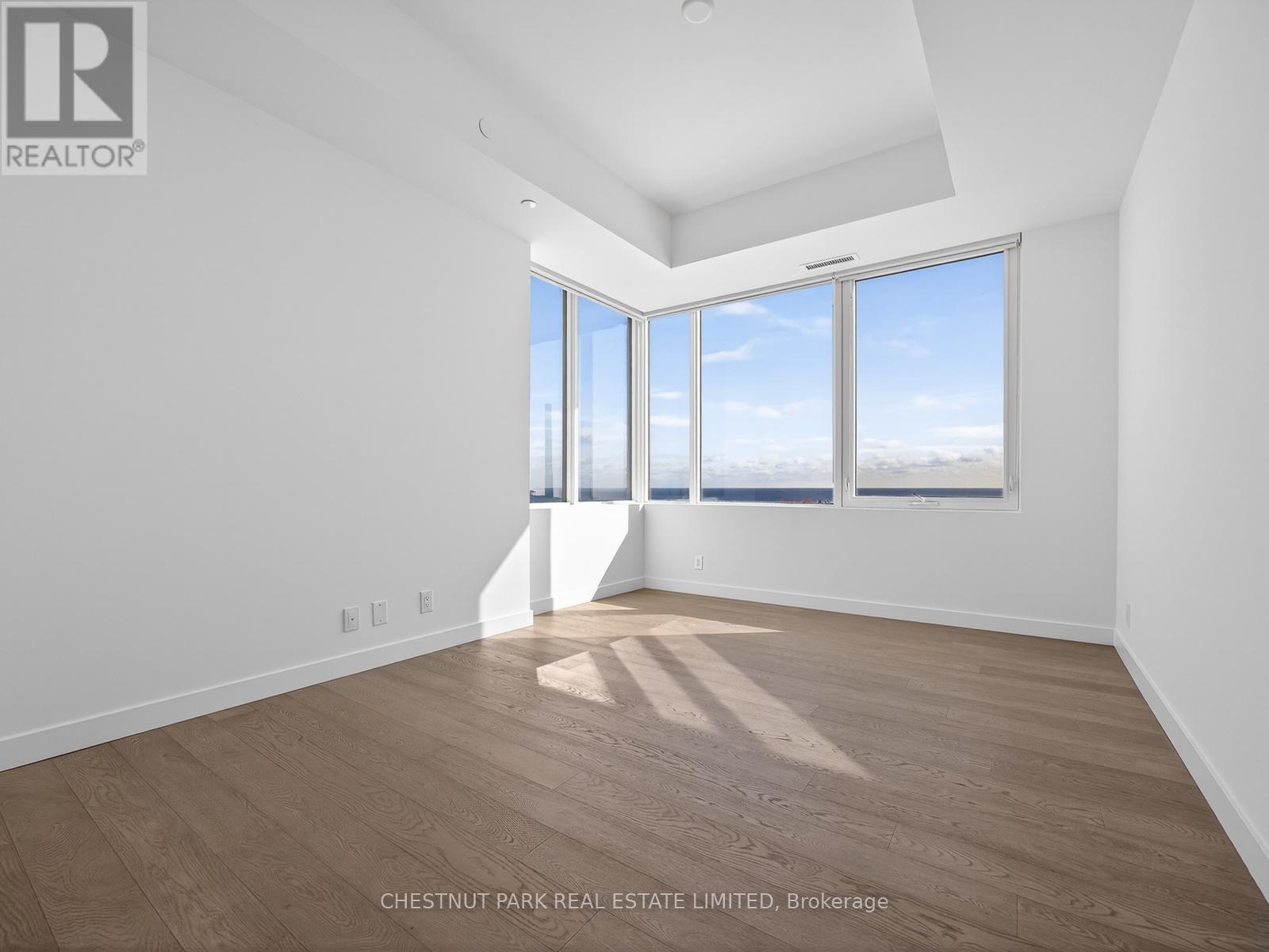 1502 - 1050 Eastern Avenue, Toronto, Ontario  M4L 0B7 - Photo 13 - E13239488