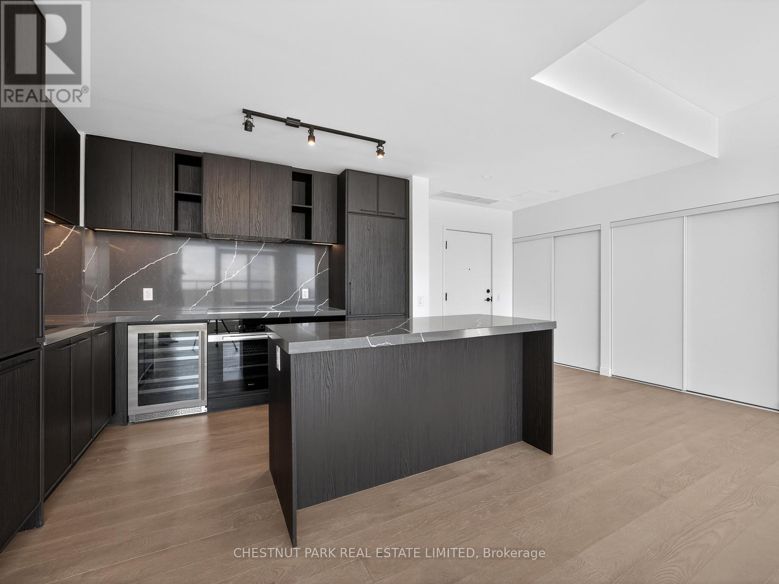 1502 - 1050 Eastern Avenue, Toronto, Ontario  M4L 0B7 - Photo 9 - E13239488