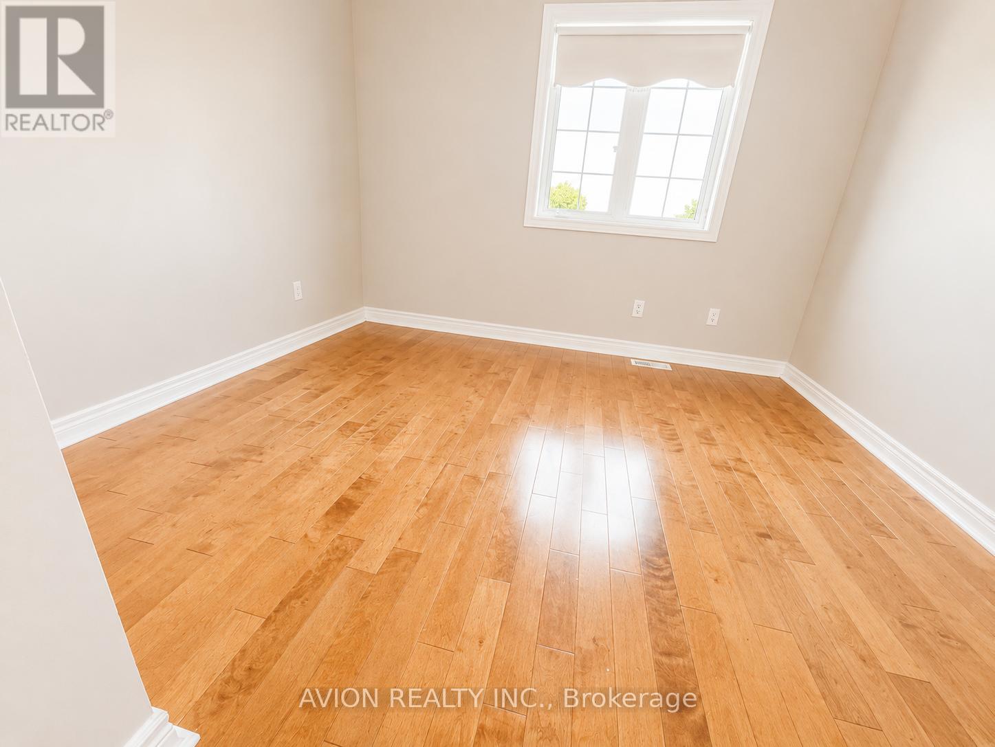 9 Riverlands Avenue, Markham, Ontario  L6B 1B5 - Photo 7 - N13239020