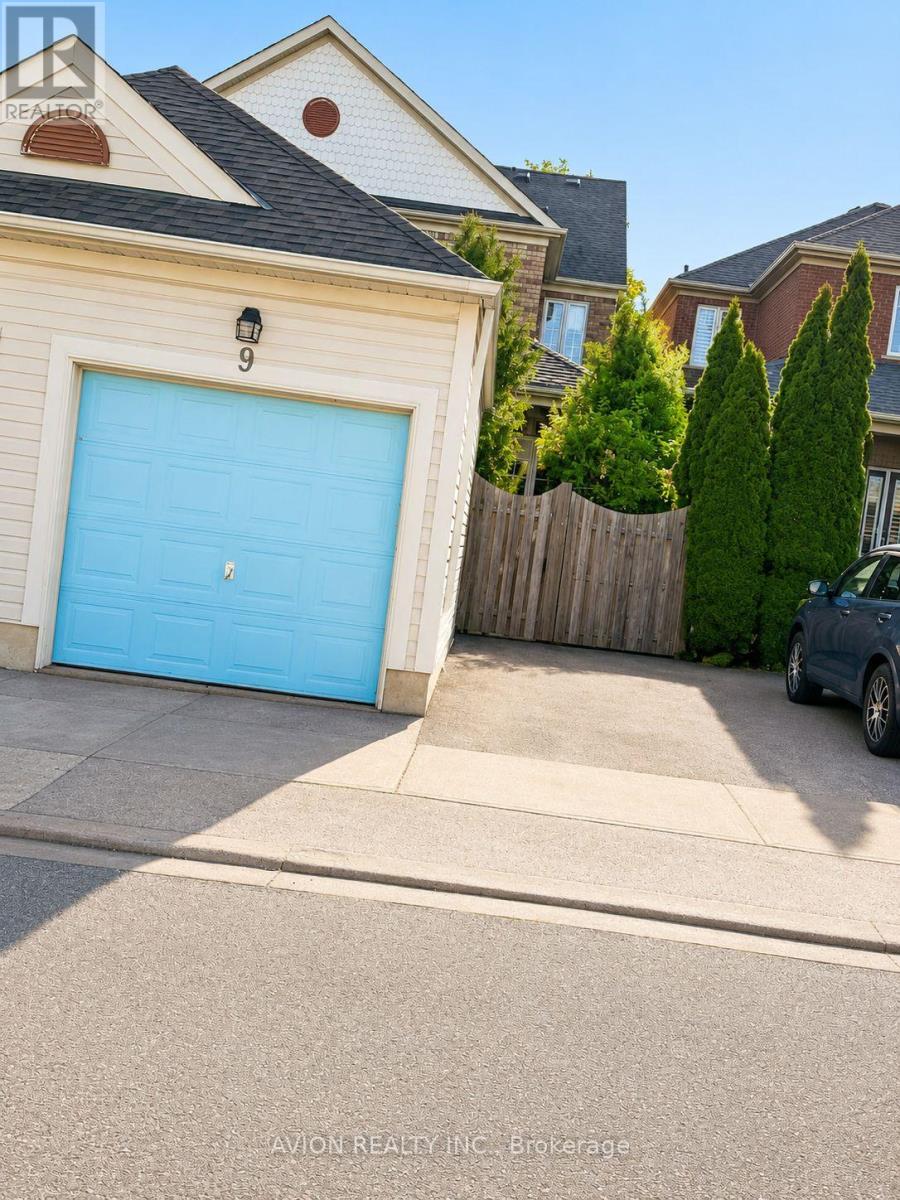 9 Riverlands Avenue, Markham, Ontario  L6B 1B5 - Photo 9 - N13239020