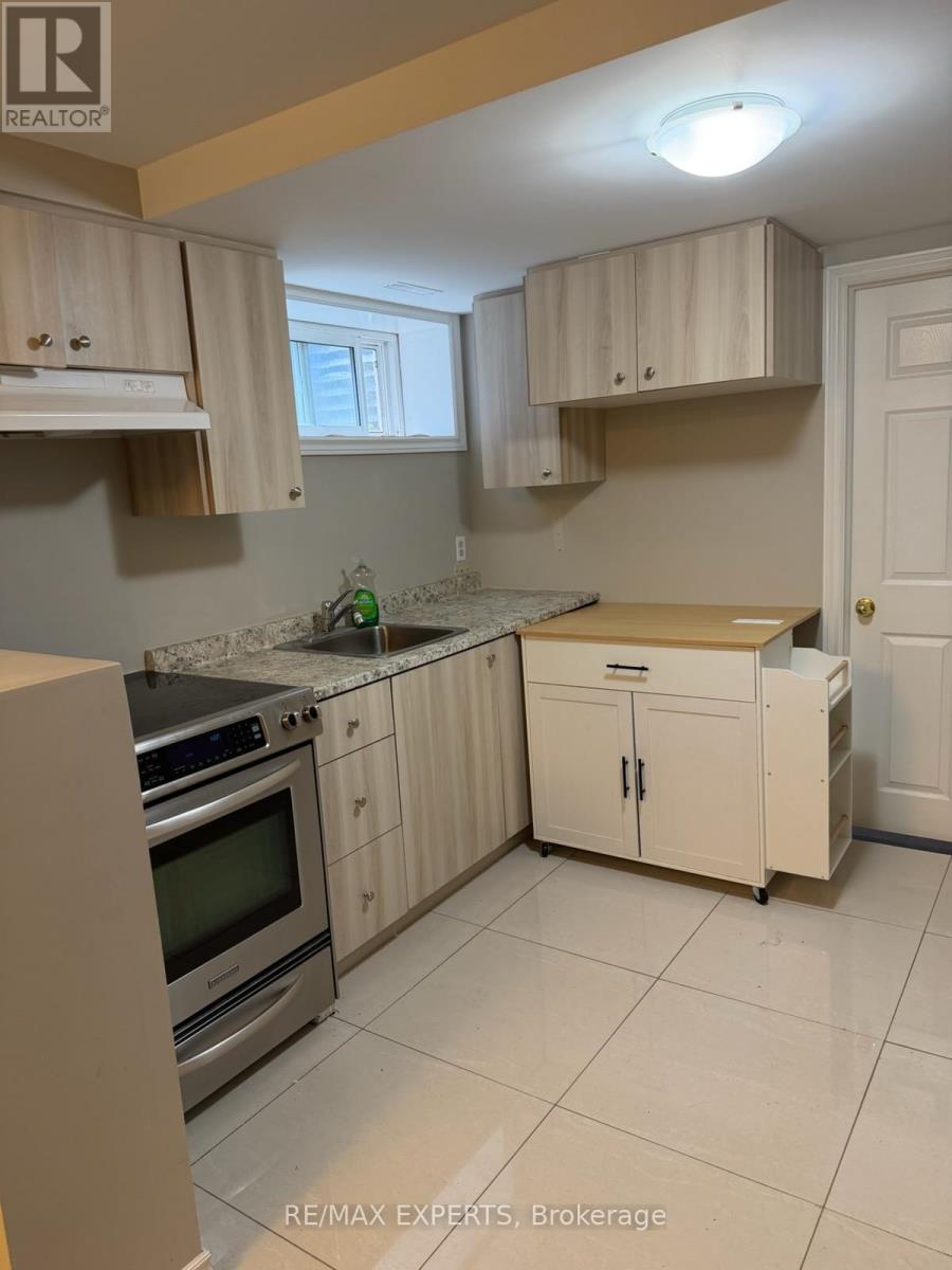 182 Timber Lane, Vaughan, Ontario  L4L 3J9 - Photo 2 - N13239032
