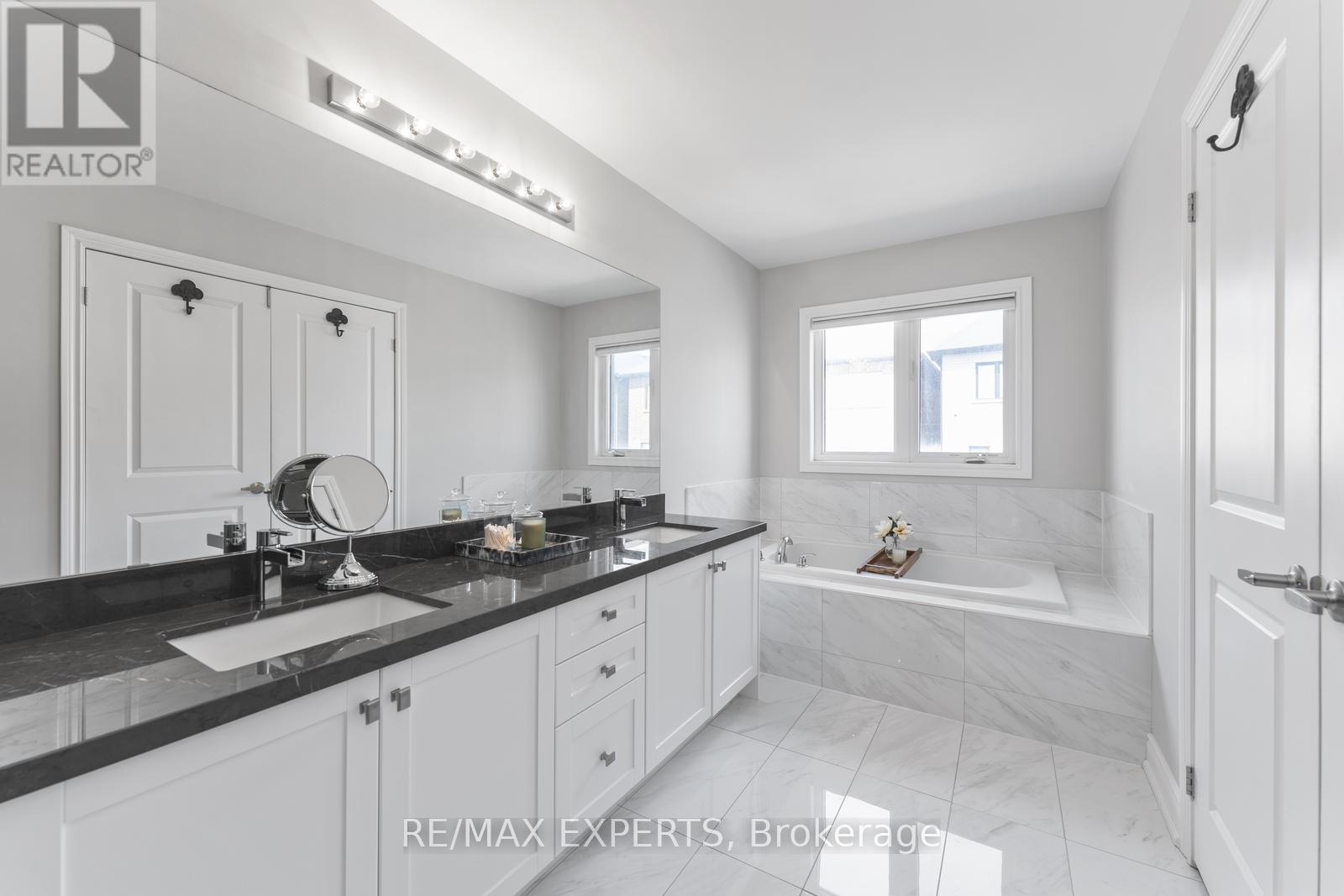 30 Zenith Avenue, Vaughan, Ontario  L0J 1C0 - Photo 29 - N13239096