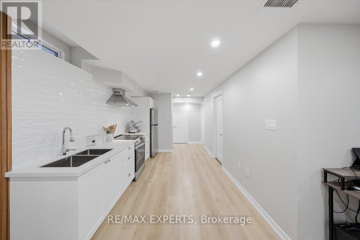 30 Zenith Avenue, Vaughan, Ontario  L0J 1C0 - Photo 41 - N13239096