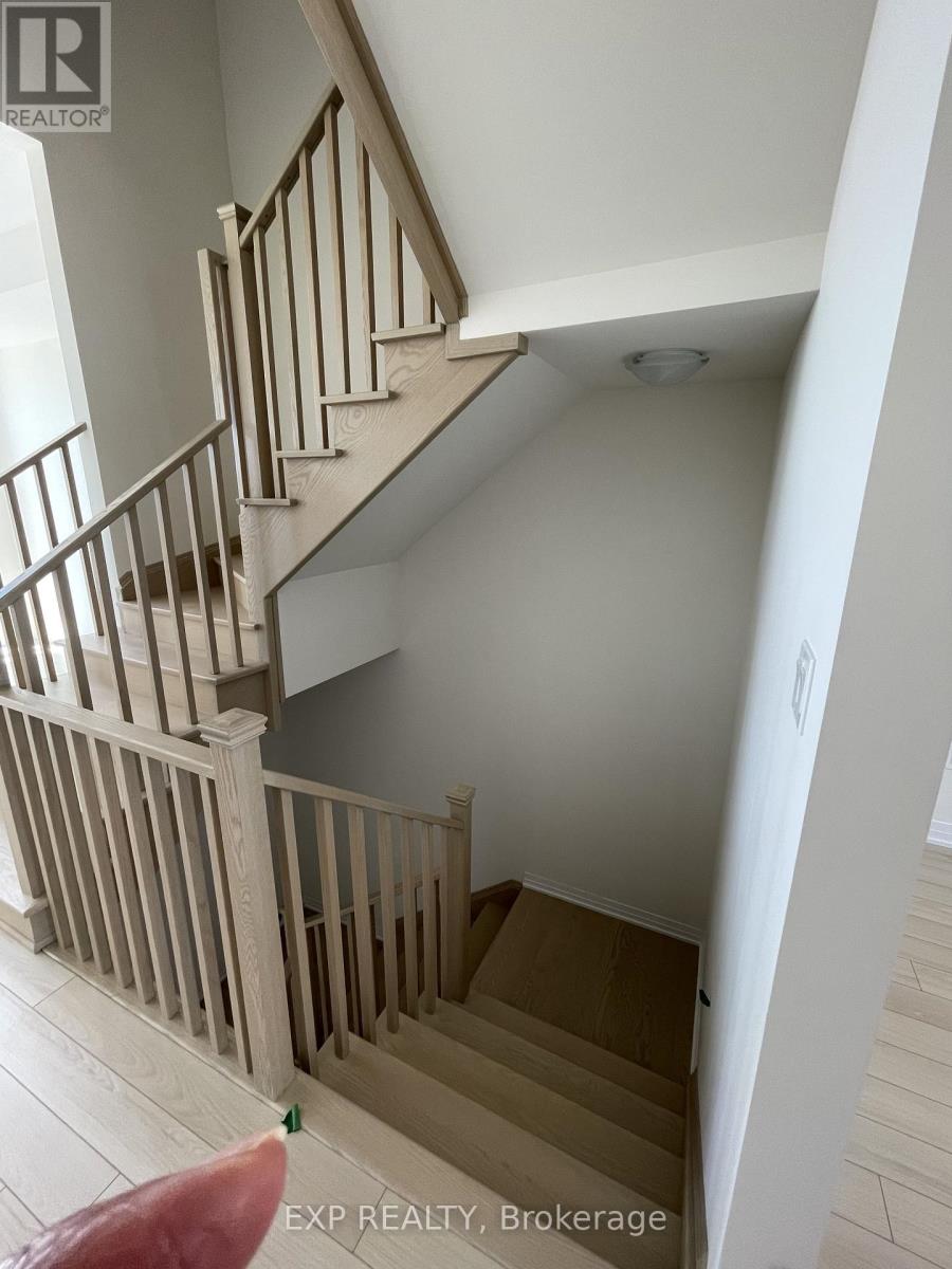 6 Russel Wice Avenue, Richmond Hill, Ontario  L4S 0N7 - Photo 12 - N13239226