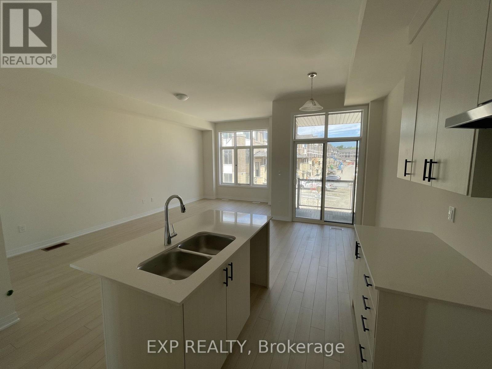 6 Russel Wice Avenue, Richmond Hill, Ontario  L4S 0N7 - Photo 2 - N13239226
