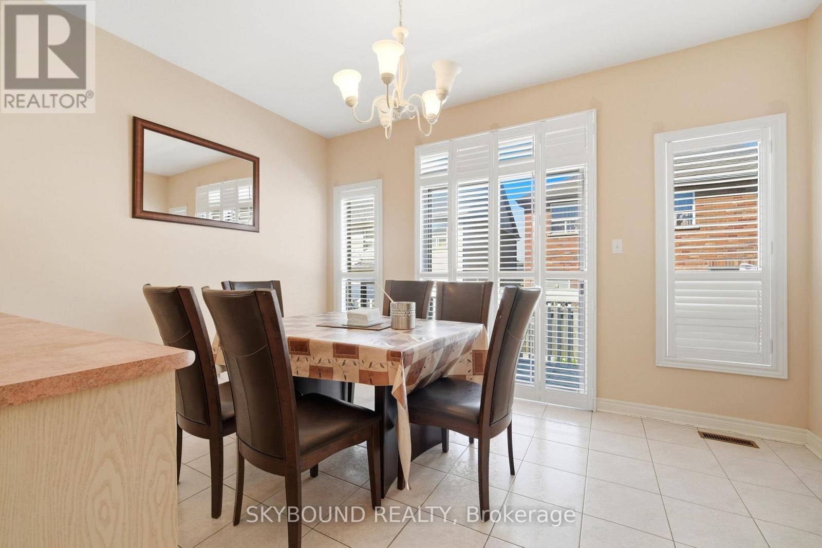 46 Tavio Way, Vaughan, Ontario  L4H 1S1 - Photo 10 - N13239246