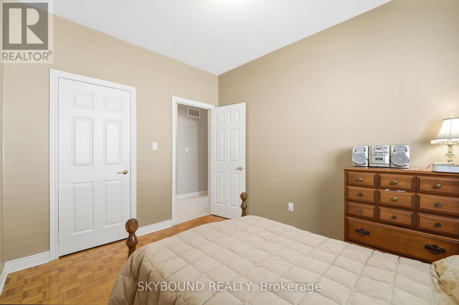 46 Tavio Way, Vaughan, Ontario  L4H 1S1 - Photo 13 - N13239246