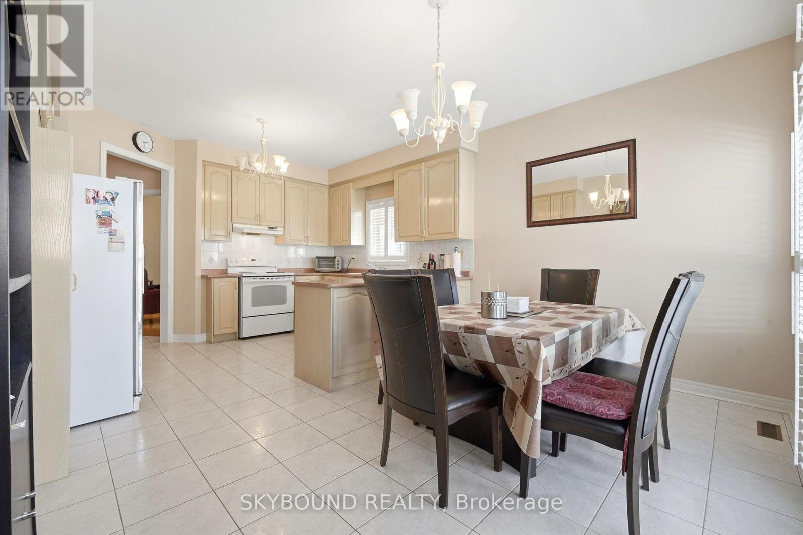 46 Tavio Way, Vaughan, Ontario  L4H 1S1 - Photo 9 - N13239246