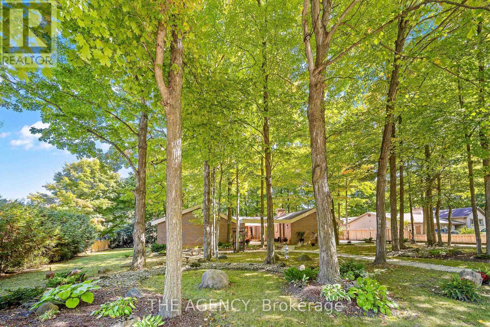 23 Cedarwood Crescent, King (Nobleton), Ontario  L0G 1N0 - Photo 49 - N13239254
