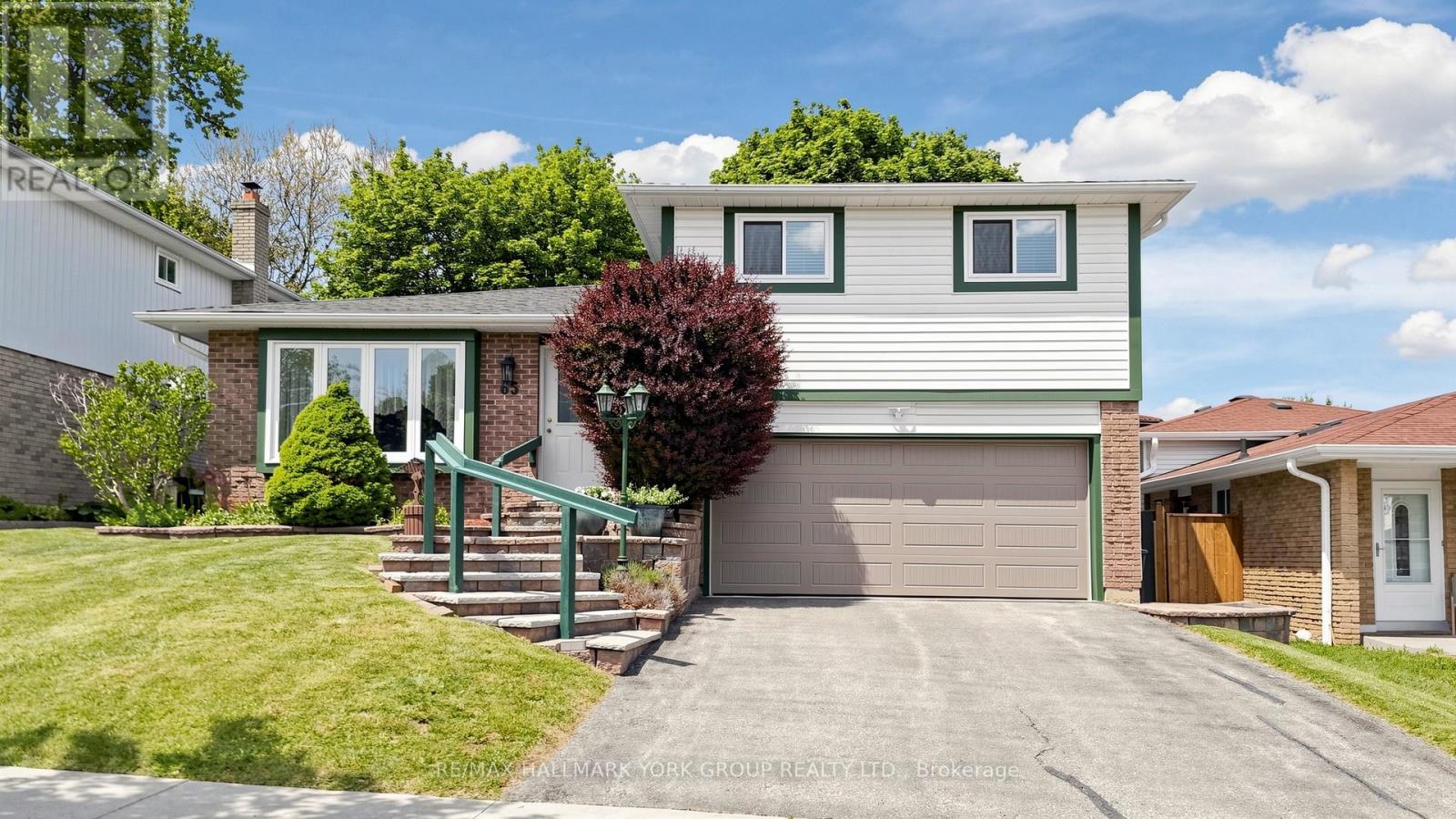 65 Porter Street, Bradford West Gwillimbury (Bradford), Ontario  L3Z 1E9 - Photo 2 - N13239258