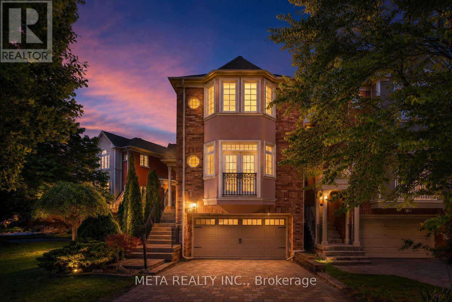 25 Crispin Court, Markham, Ontario  L3R 4G6 - Photo 2 - N13239292