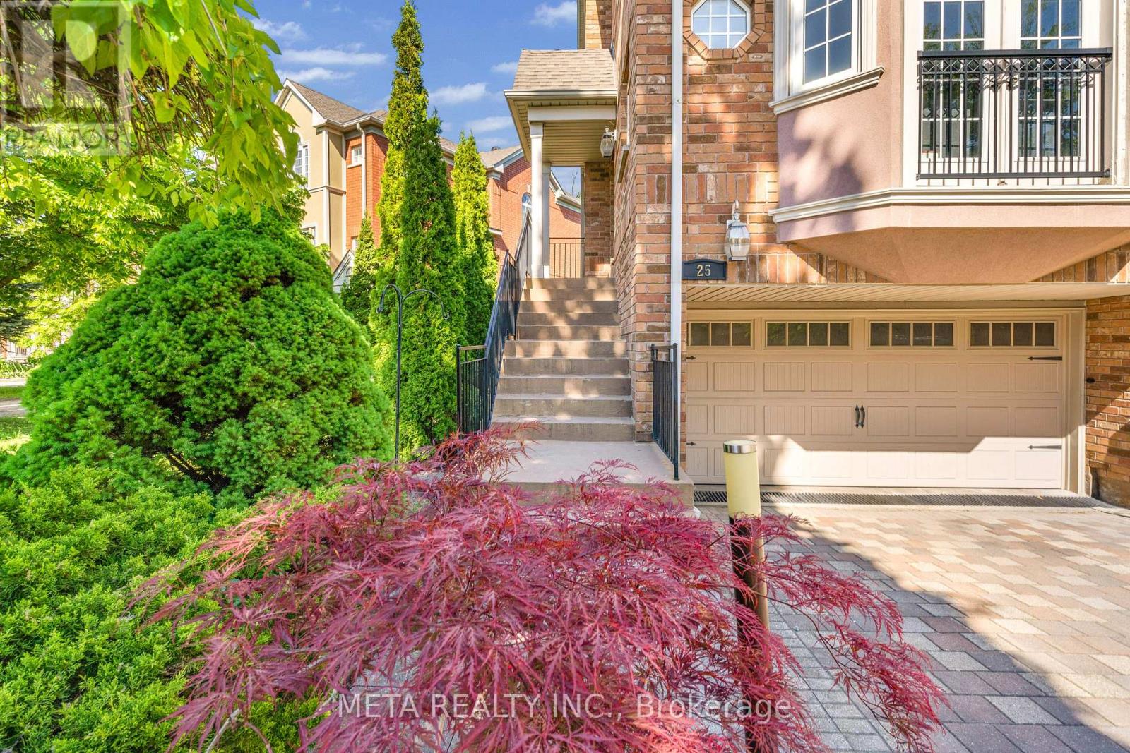 25 Crispin Court, Markham, Ontario  L3R 4G6 - Photo 3 - N13239292