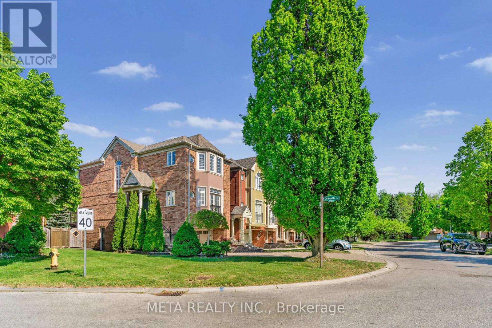 25 Crispin Court, Markham, Ontario  L3R 4G6 - Photo 5 - N13239292