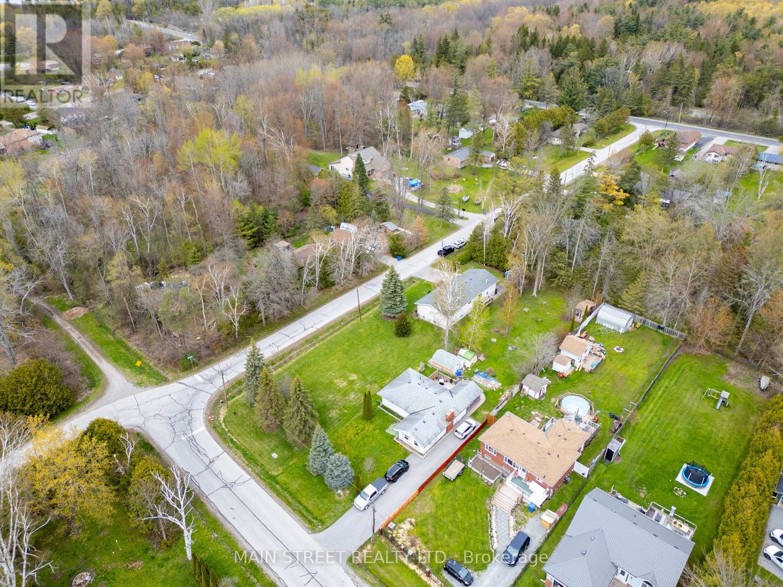 41 Bedford Road, Georgina, Ontario  L0E 1R0 - Photo 18 - N13239318