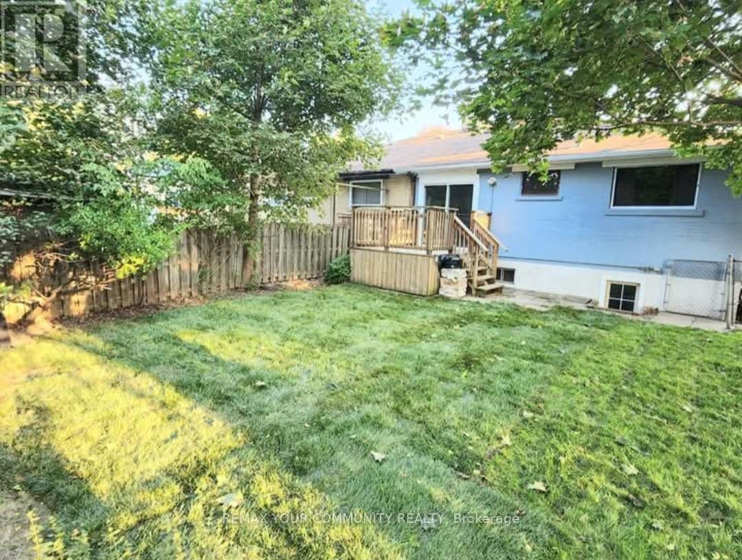 Main Floor - 44 Davis Road, Aurora, Ontario  L4G 2B6 - Photo 12 - N13239352