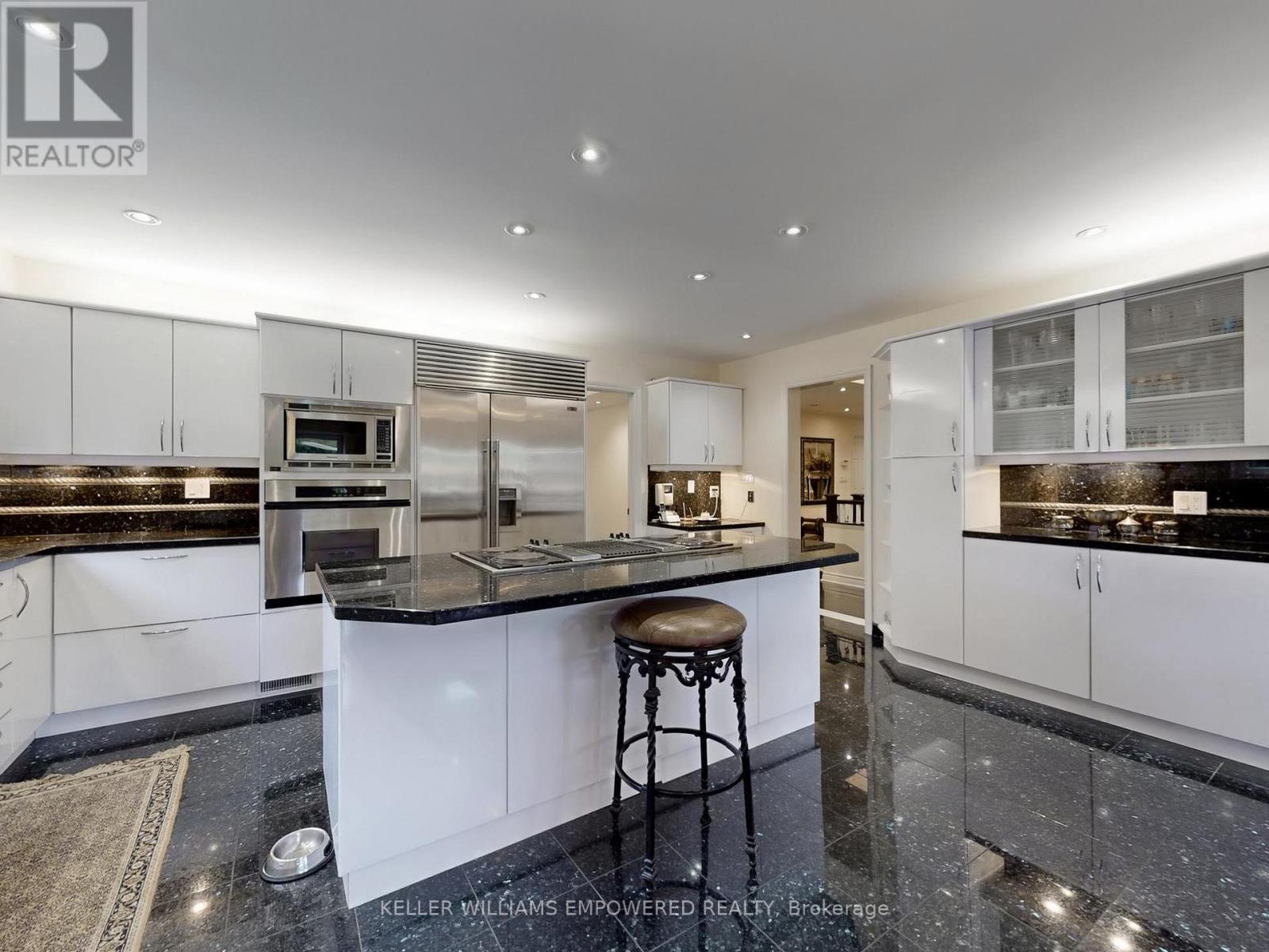 788 Woodland Acres Crescent, Vaughan, Ontario  L6A 1G2 - Photo 13 - N13239508