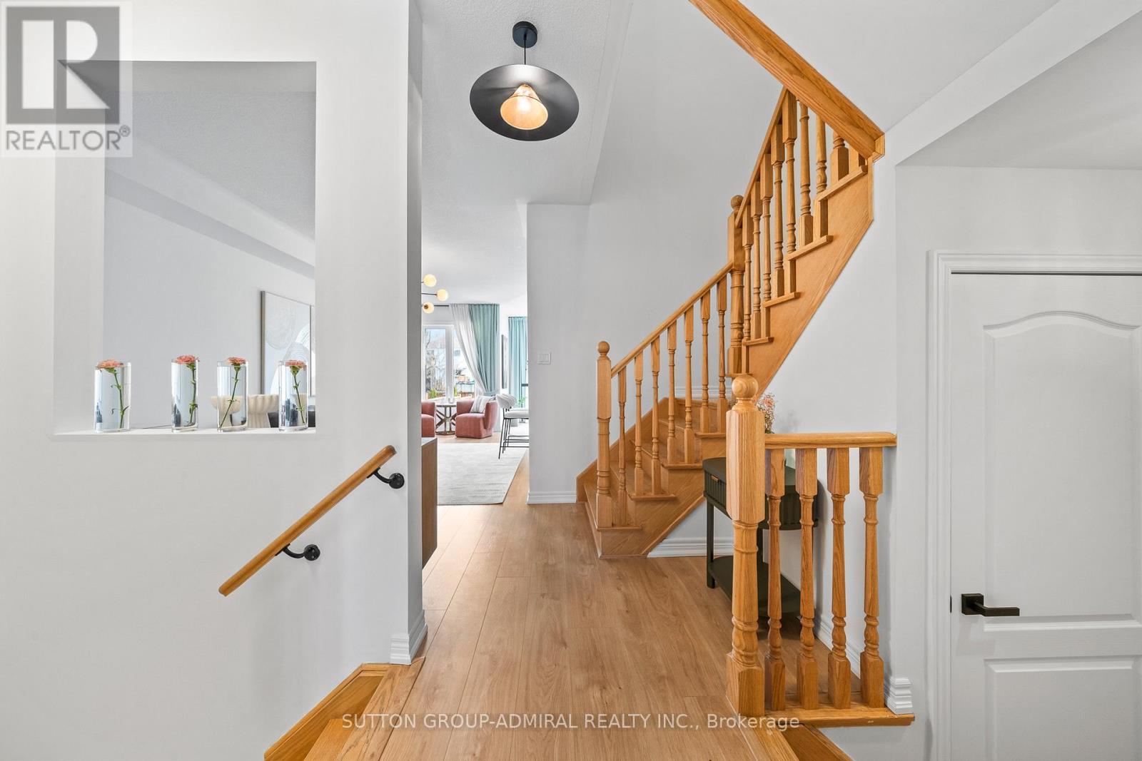 23 Greenwood Drive, Essa, Ontario  L3W 0N5 - Photo 5 - N13239510