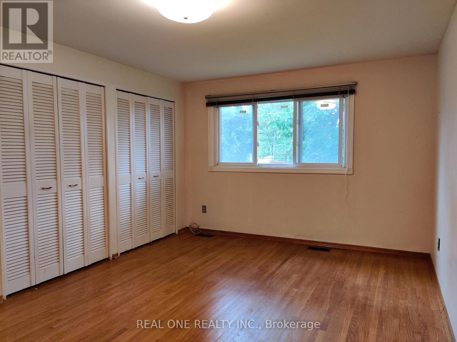 Upper - 93 Southdale Drive, Markham, Ontario  L3P 1K1 - Photo 10 - N13239542