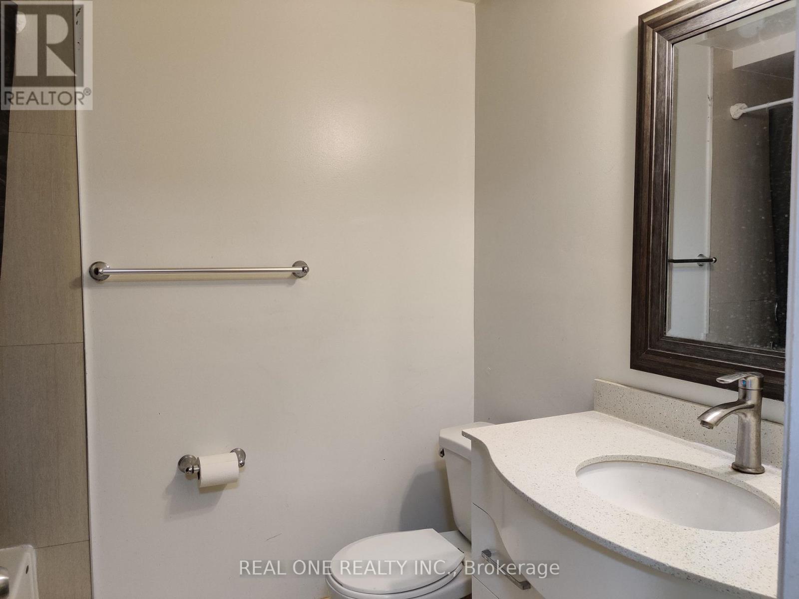 Upper - 93 Southdale Drive, Markham, Ontario  L3P 1K1 - Photo 7 - N13239542