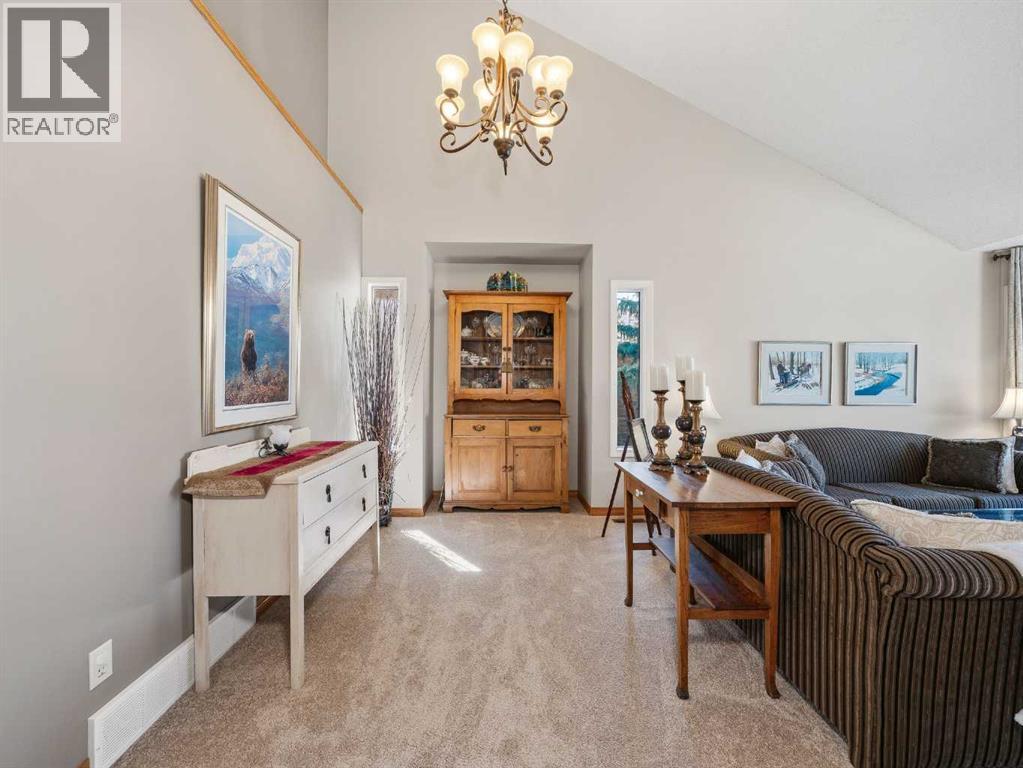 208 Shawnee Gardens Sw, Calgary, Alberta  T2Y 2V1 - Photo 13 - A2303906