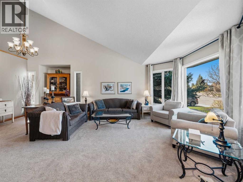 208 Shawnee Gardens Sw, Calgary, Alberta  T2Y 2V1 - Photo 14 - A2303906