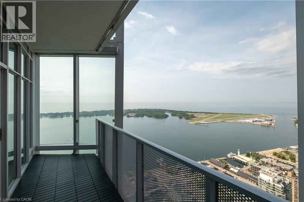 10 York Street Unit# 6210, Toronto, Ontario  M5J 2L9 - Photo 40 - 40833636