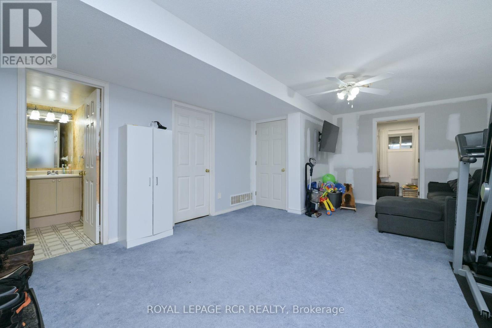 121 Dyer Drive, Wasaga Beach, Ontario  L9Z 1M1 - Photo 17 - S13239430