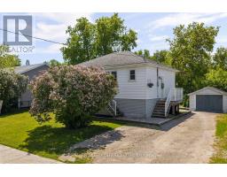 13 STURGEON BAY ROAD, Severn, Ontario