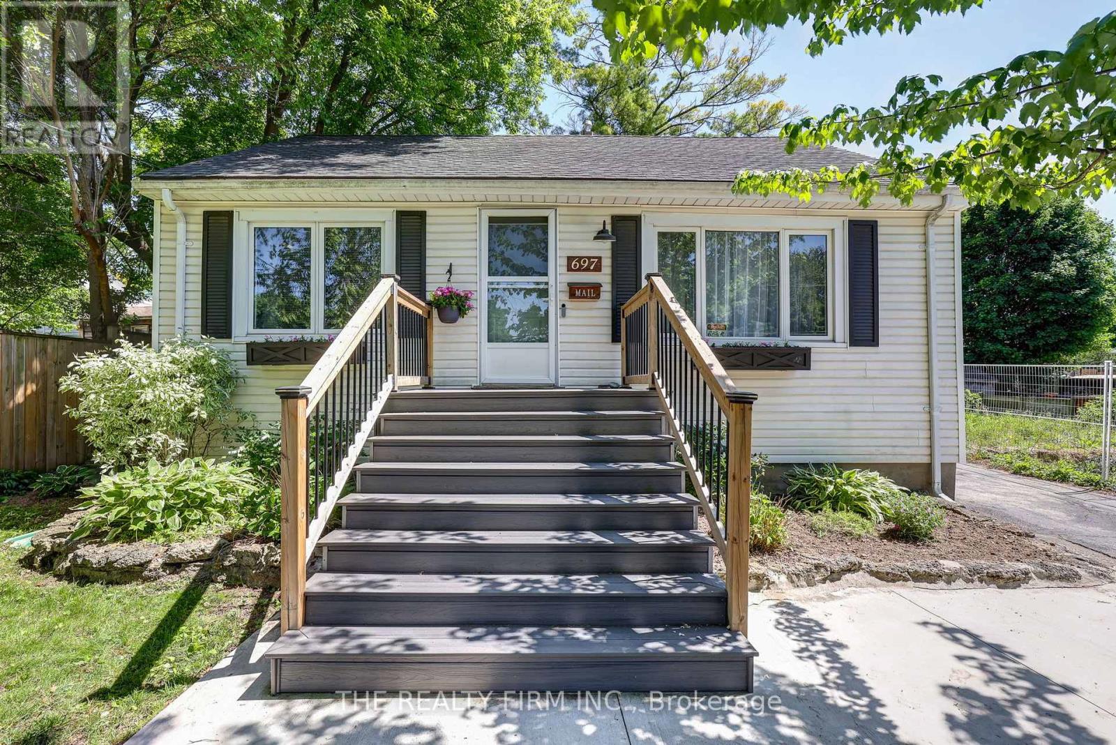 697 Victoria Street, London East, Ontario  N5Y 4C3 - Photo 2 - X13239778