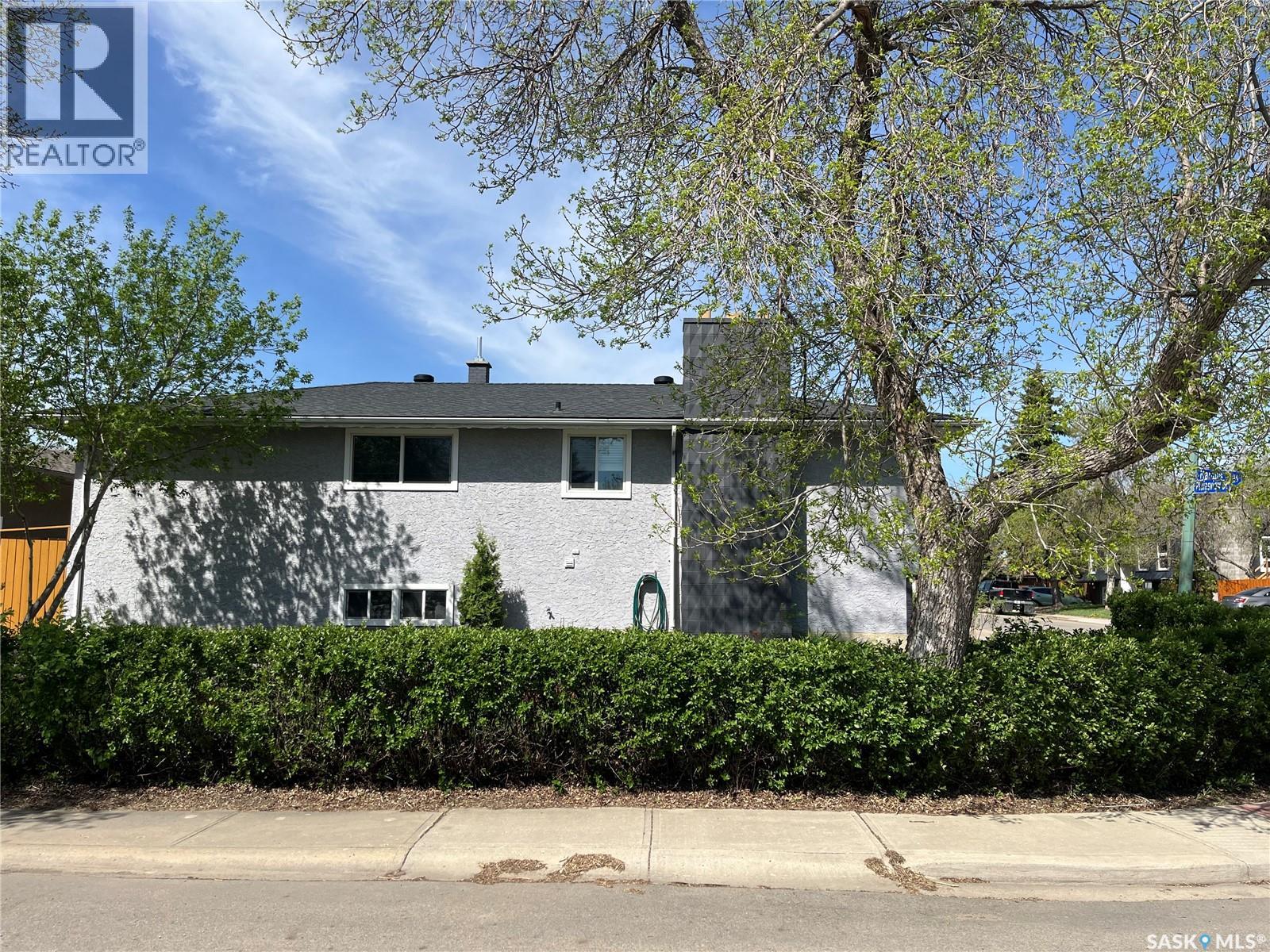 11 Plainsview Drive, Regina, Saskatchewan  S4S 6J2 - Photo 4 - SK038196